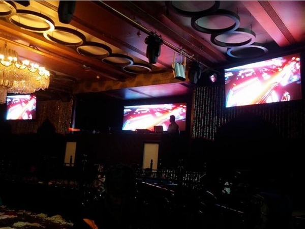 indoor P4.81 led screen for the club